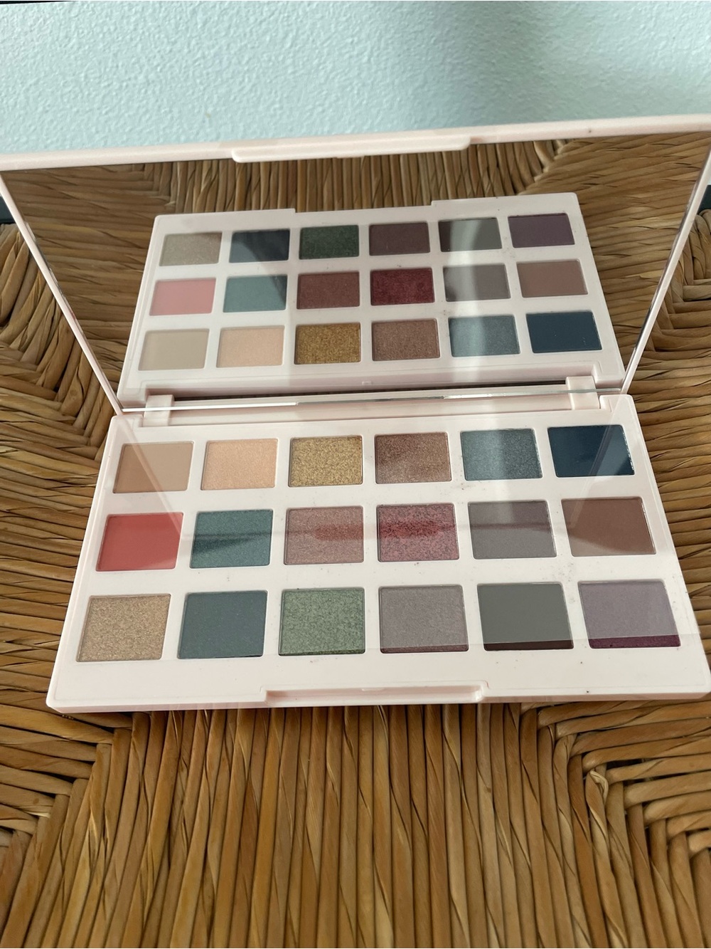 NIB Ciate London Editor Eyeshadow Palette